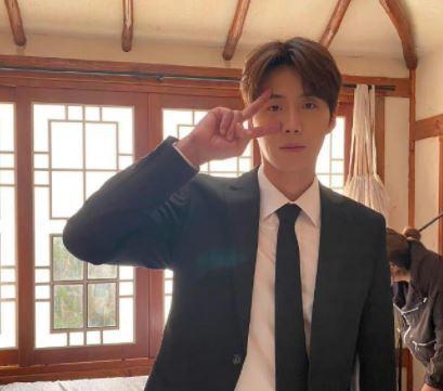 韩国男明星金,从偶像到实力派，韩国男星的蜕变之路