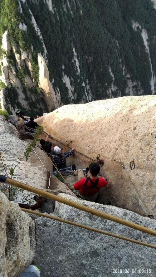 爬华山视频,攀登巅峰的视觉盛宴