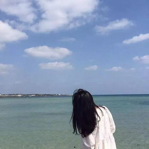 图片大全女生背影,捕捉女生独特魅力瞬间