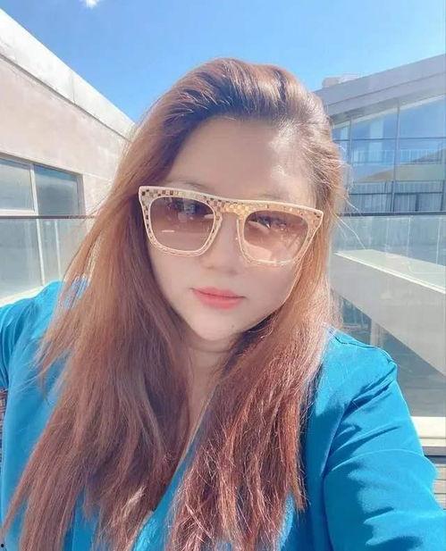 杨天真图片,时尚界新锐设计师的璀璨星光