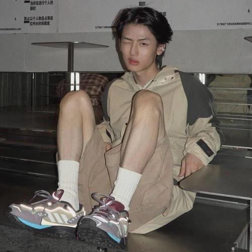 抠b的动态图片大全,笑点满满，快来一睹为快