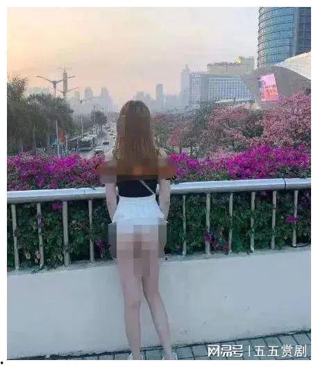 女生光屁股打图片大全,趣味瞬间，捕捉童真瞬间