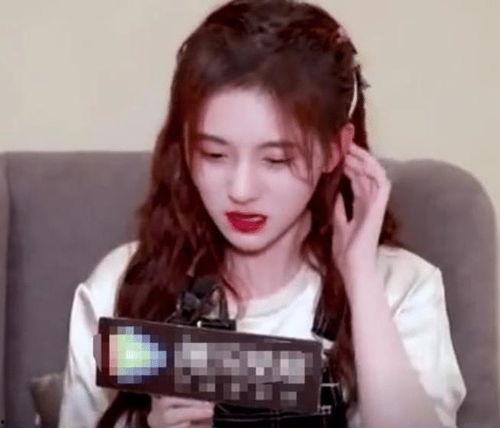 鞠婧祎采访视频