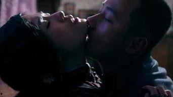 绑手吻戏床戏,绑手吻戏床戏的浪漫演绎