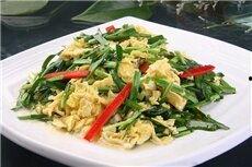 山韭菜图片,野生佳肴的自然魅力